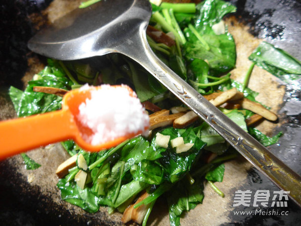 Stir-fried Water Spinach recipe