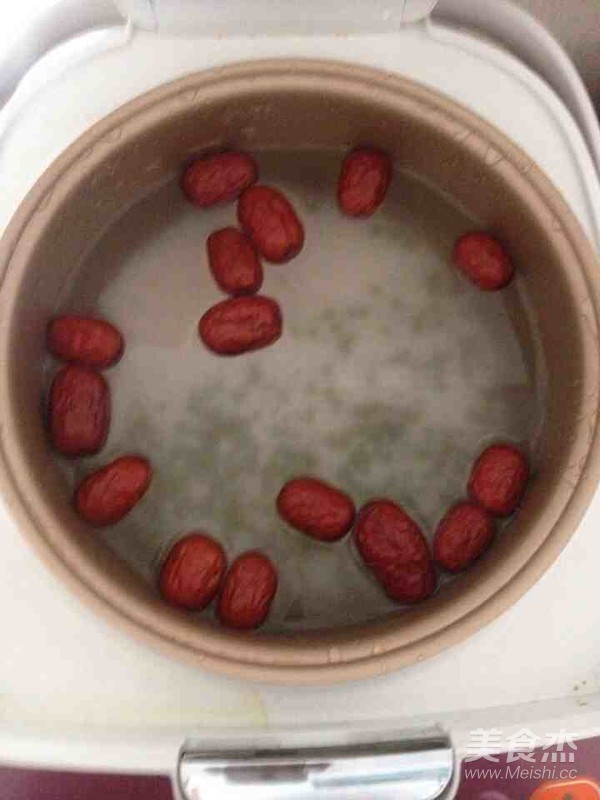 Red Dates and Mung Bean Congee recipe