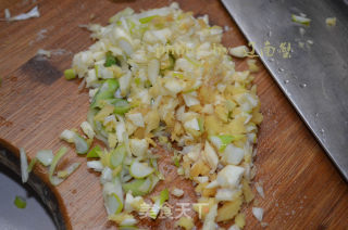 White Clams in Scallion Oil are Very Beautiful When They are Simply Fried recipe