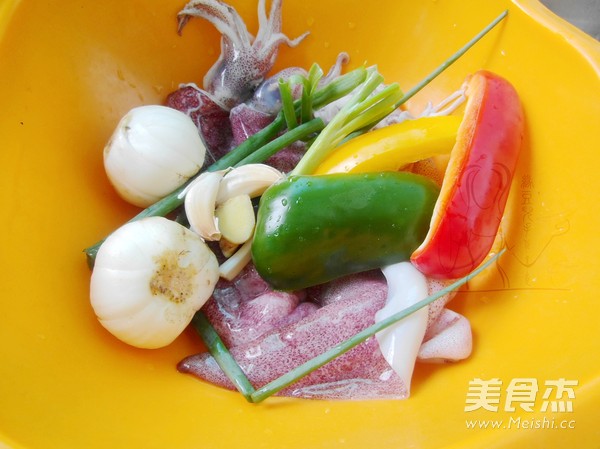 Fried Squid Roll with Lily recipe