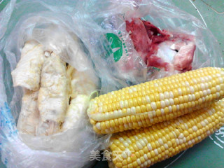 Stewed Pork Bones with Corn Durian Shell recipe