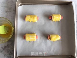 Croissant Sausage Rolls recipe