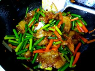 Twice-cooked Pork with Garlic Moss recipe