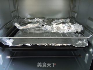 Grilled Pork Ribs with Foil Sauce recipe