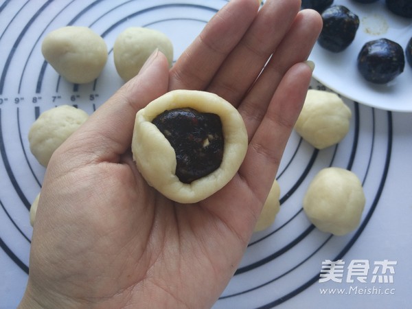 Beijing Style Self-made White Moon Cakes recipe