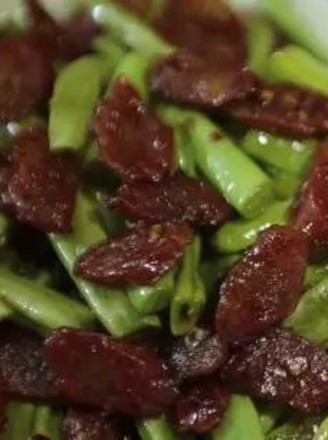 Stir-fried String Beans with Sausage recipe