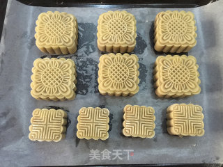 Cantonese Wuren Mooncake recipe