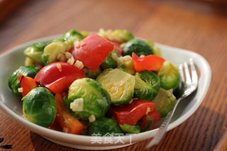 Cabbage with Garlic, Bell Pepper and Kale recipe