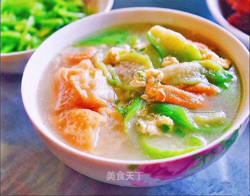 Loofah Fried Egg Soup recipe