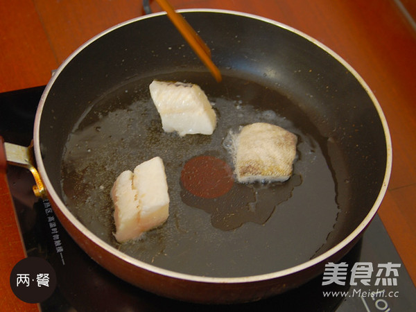 Mini Spicy Cod Fish Cup recipe