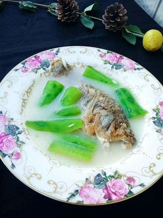 Shenggua Stewed Fish Soup recipe