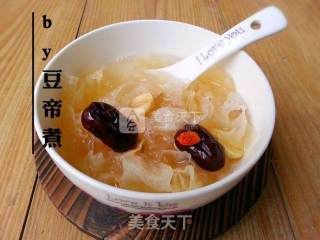 Lotus Seed and Tremella Soup recipe