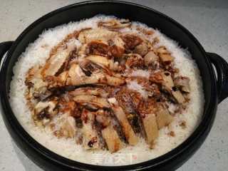 Pistachio Sister Salted Chicken Claypot Rice recipe