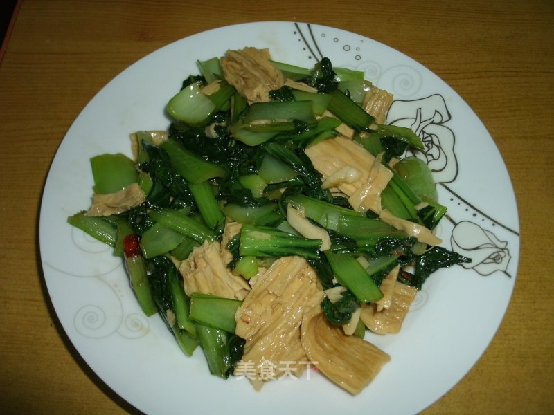 The Golden Autumn is Small and Fresh-stir-fried Yuba with Greens