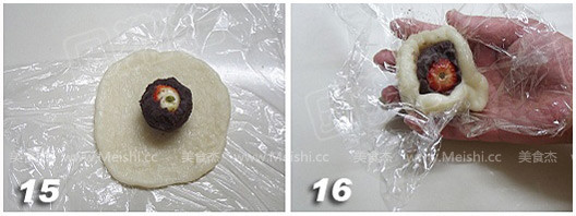 Strawberry Daifuku recipe