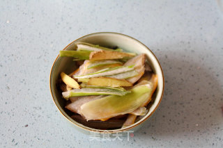 Make Cold Appetizer [small Yellow Croaker in Black Bean Sauce] with Traditional Method recipe