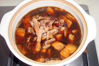 Braised Pork with Cuttlefish and Quail Eggs recipe