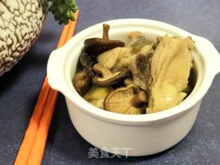 Stewed Chicken with Mushrooms (casserole Version) recipe