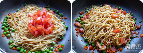 Noodles with Oyster Sauce and Tomato Sauce recipe