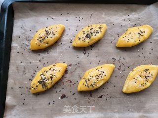 #果#mango Crisp with Egg Tart Skin recipe