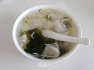 Small Wontons with Sea Fungus and Shrimp Skin recipe