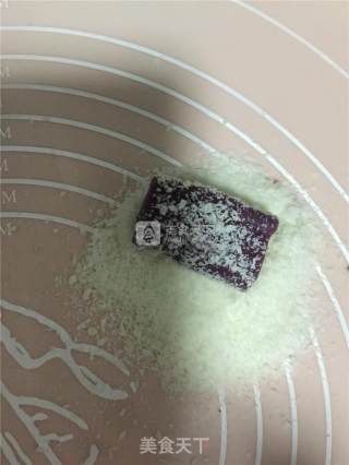 Purple Sweet Potato Rice Cake with Bean Paste recipe