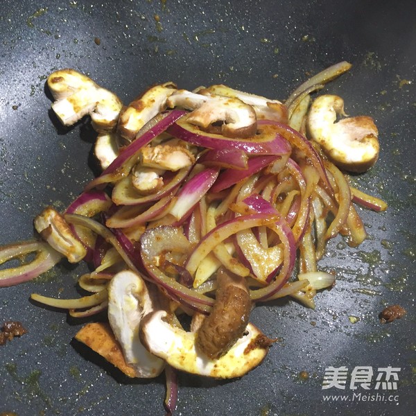 Beef Noodles with Curry and Thick Soup recipe