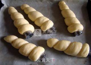 Cocoa Spiral Roll recipe