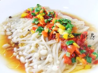 Boiled Enoki Mushroom with Chopped Pepper recipe