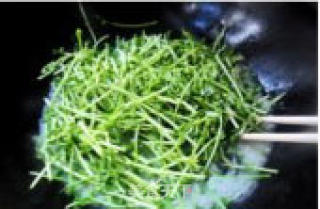 The Heat-clearing Fire-fighting Dish for Mothers to Lower The Fire ---- Pea Sprouts in Soup recipe