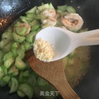 Loofah and Shrimp Soup recipe