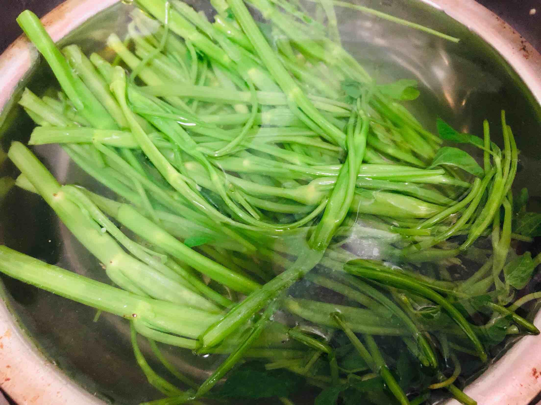 Water Spinach Mixed with Kelp recipe