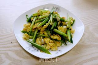 Asparagus Scrambled Eggs recipe