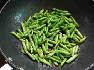 Stir-fried String Beans with Pork Belly recipe