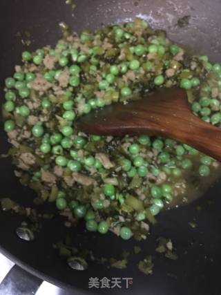 Stir-fried Minced Pork with Green Beans and Sauerkraut recipe