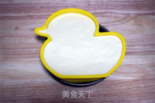 #aca烤明星大赛#little Yellow Duck Light Yogurt Cake recipe