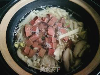 Duck Blood Vermicelli Soup recipe