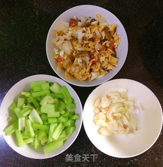 Shredded Beef with Pickled Peppers and Parsley recipe