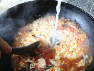 Marinated Noodles with Tomatoes recipe