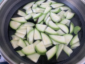 Home Cooking: Stir-fried Zucchini recipe