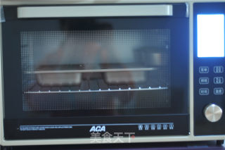 #四session Baking Contest and is Love to Eat Festival#purple Sweet Potato and Red Bean Roll Bread Flower recipe