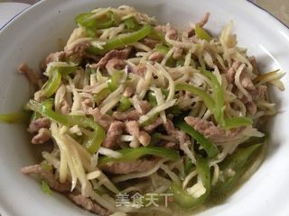 Shredded Pork with Zizania and Green Pepper recipe