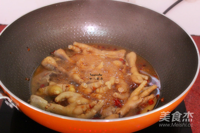 Spicy Marinated Chicken Feet recipe