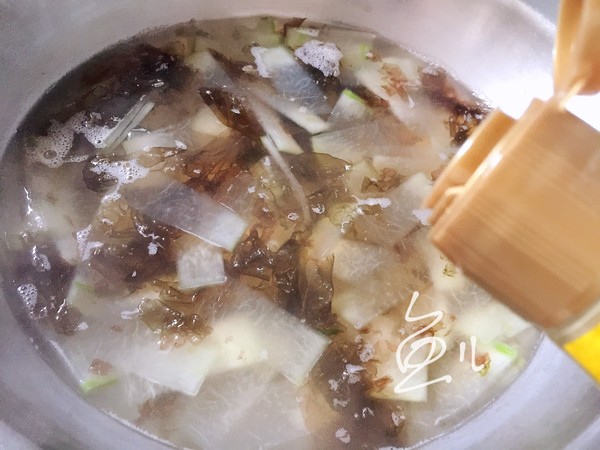 Winter Melon Seaweed Soup recipe