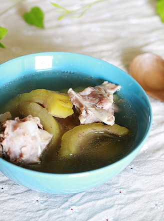 The Bitter Gourd and Salty Bone Soup that Xiaobai Learns recipe