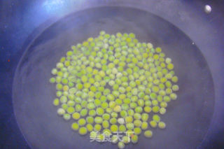 Fried Shrimp with Peas recipe