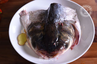 Steamed Fish Head with Chopped Pepper recipe