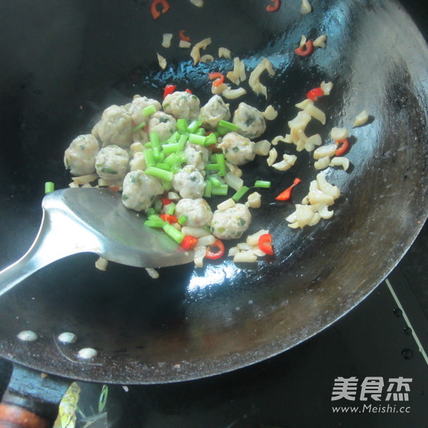 Stir-fried Meatballs with Dried Radish recipe