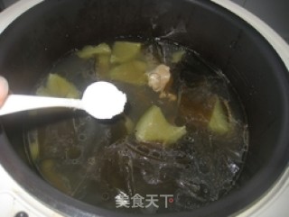 Bitter Melon Seaweed Pork Rib Soup recipe