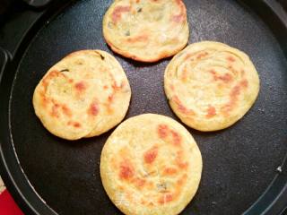 #春食野菜香#crispy Green Onion Cake recipe